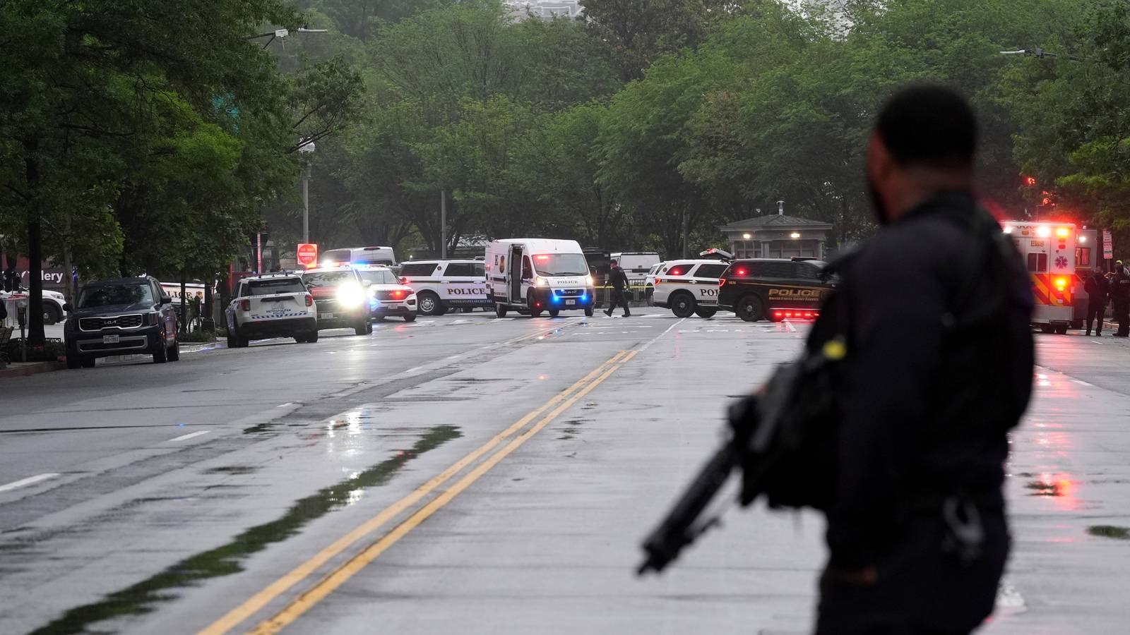Suspect Dead After Opening Fire Near White House Security Checkpoint, Secret Service Says