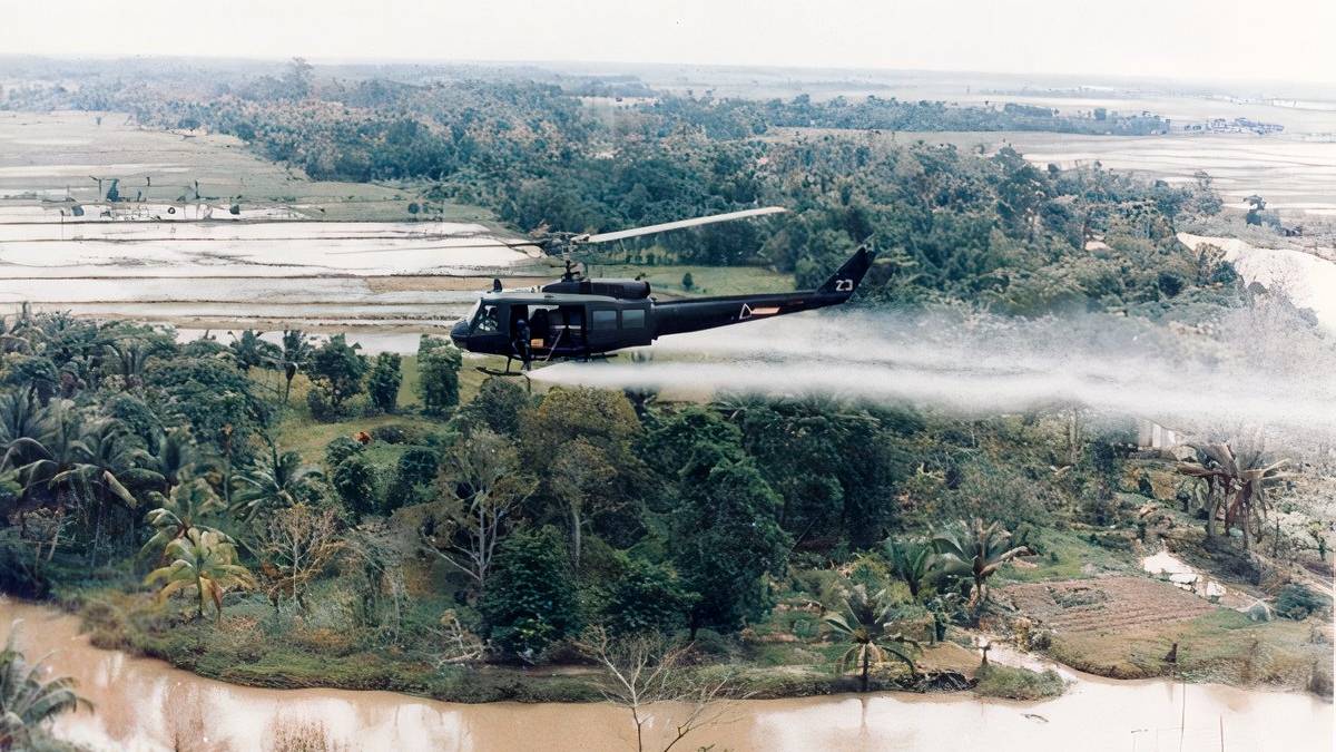 Vietnam Veteran and Daughter Sue VA for Agent Orange Birth Defect Benefits
