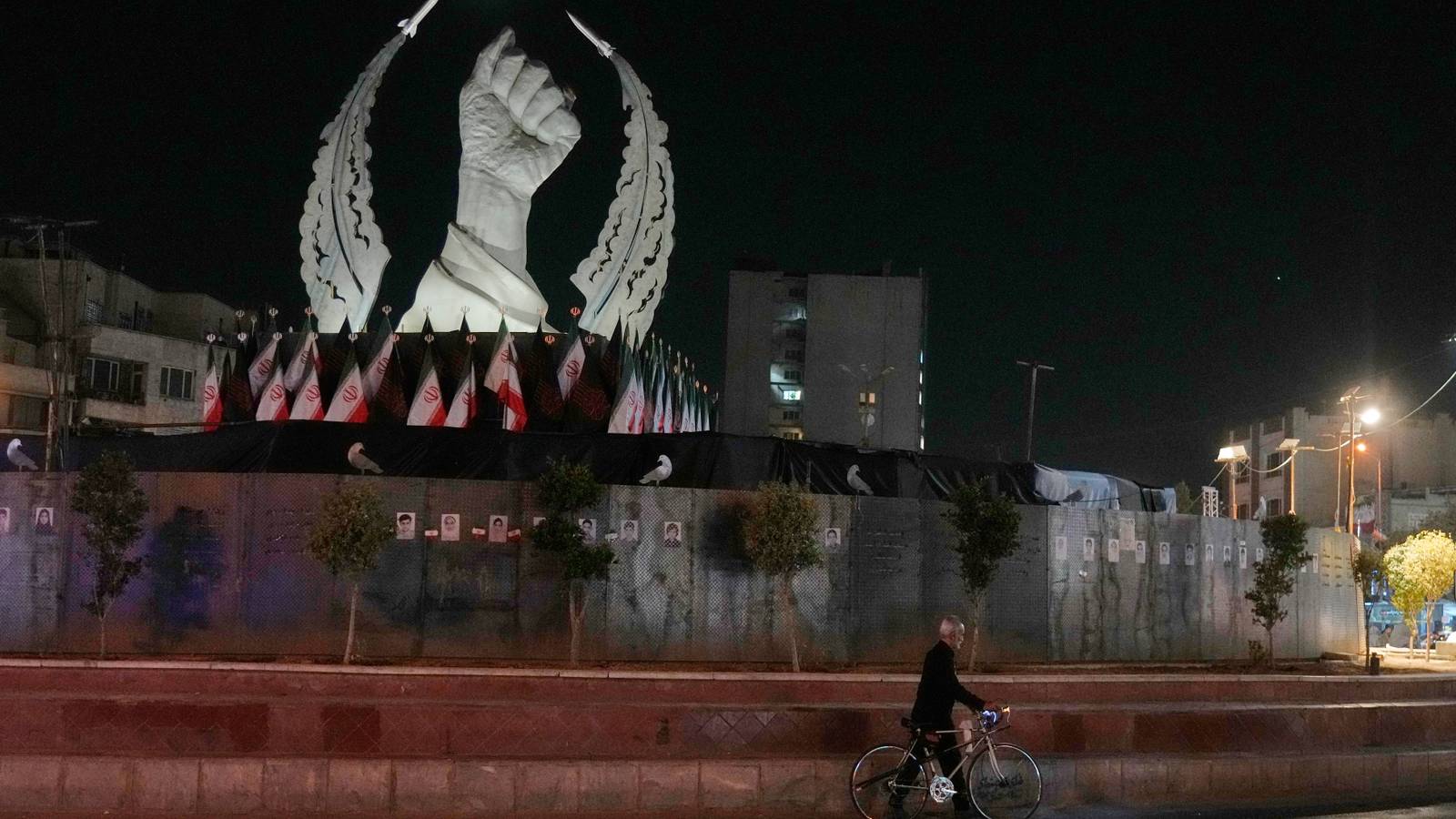 US Announces Another Troop Death as Israel Warns Tehran's Attacks Are Coming Close