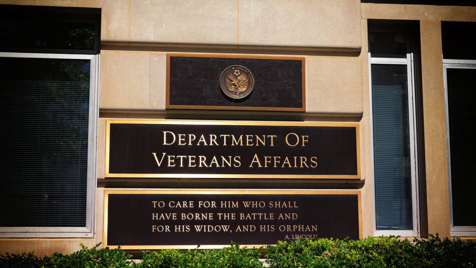VA Warns Veterans About Free Shoe Scam, Confirms Real Footwear Benefit