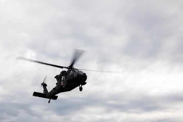 mil-UH-60-Blackhawk-Helicopters-1800.jpg