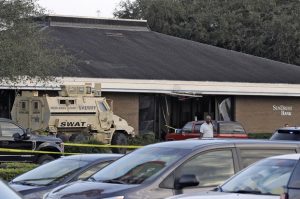SunTrust Bank branch in Sebring, Fla., where five people were shot and killed in 2019