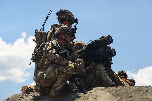 mil-FGM148-javelin-missile-set-up-1800.jpg U.S. Army soldier sets up a FGM-148 Javelin missile