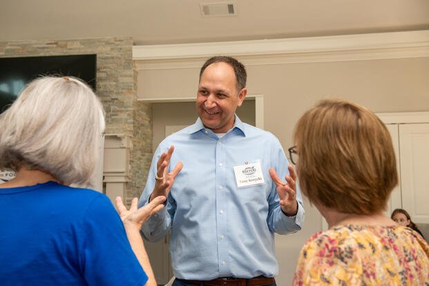 Deported Army Vet Case Sparks Navy Veteran’s Run for Congress