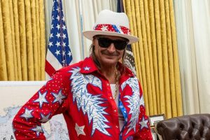 Pentagon Defends Latest Kid Rock, Hegseth Flight in Army Apache Helicopters