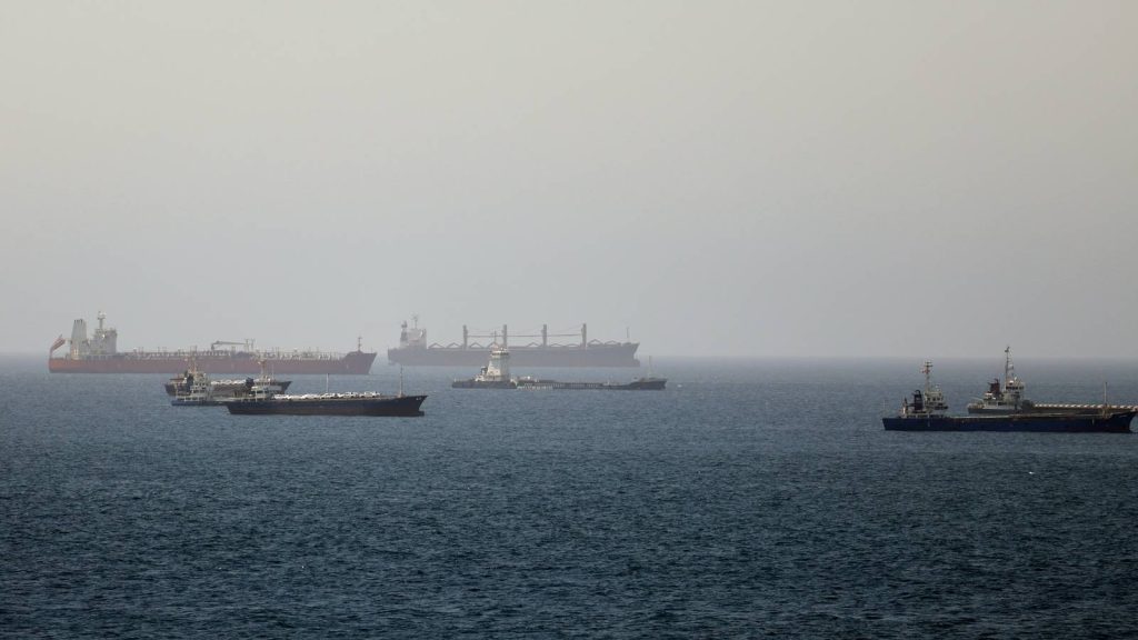 US Strikes Iranian Missile, Drone Sites in Retaliatory Strait of Hormuz Attack